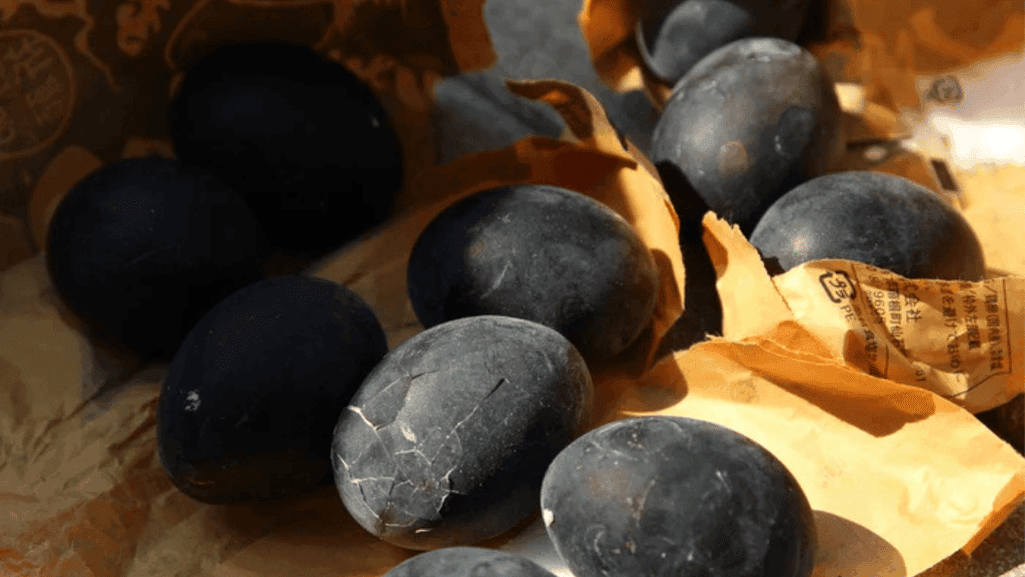 dark chicken eggshell color